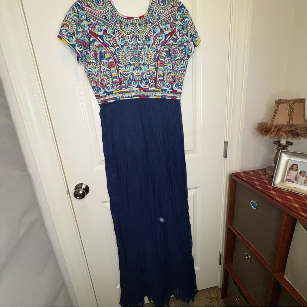 Candela Arabella Dress Navy Embroidered Pleated Open Back - Picture 2 of 16